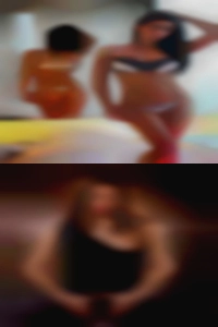 AZ and hot naked girls.