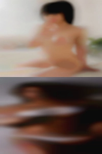 Same nude girls ae glass toys.